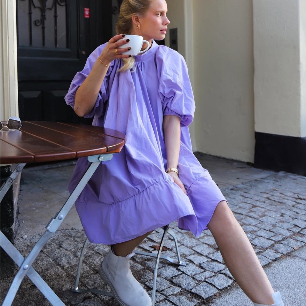 Host & Var Crisp Cotton Dress - Picture 15 of 16